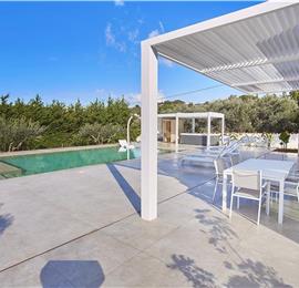 3 bedroom villa with infinity pool, jacuzzi & sauna, Castellammare del Golfo, sleeps 6